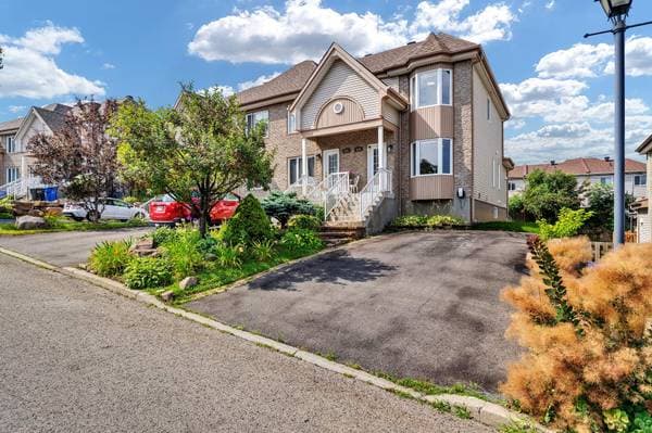 house — 323 Rue des Bruants, Pincourt