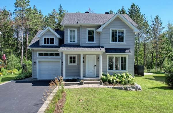 cottage — 75 Rue Léger, Hudson