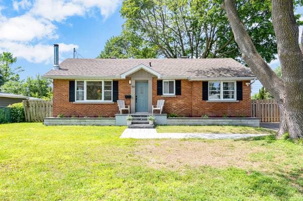 cottage — 112 Av. Windcrest, Pointe-Claire