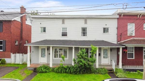 plex — 146 -148 Rue Cousineau, Salaberry-de-Valleyfield