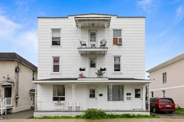 plex — 62 -64 Rue Ellice, Salaberry-de-Valleyfield