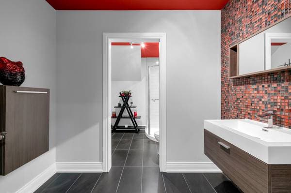 6 Rue Simone-De Beauvoir, Notre-Dame-de-L'Île-Perrot — photo 31