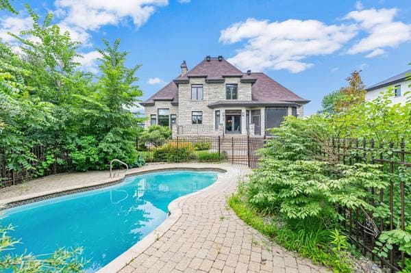 6 Rue Simone-De Beauvoir, Notre-Dame-de-L'Île-Perrot — photo 39