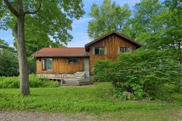 house — 1 51e Avenue, Notre-Dame-de-L'Île-Perrot