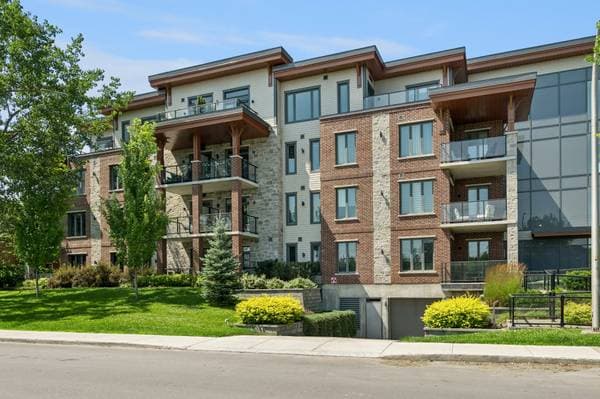 house — 79 Av. Elm #105, Beaconsfield