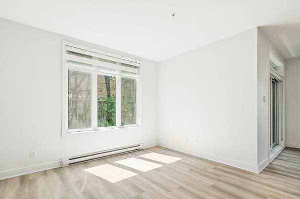 79 Av. Elm #105, Beaconsfield — photo 9