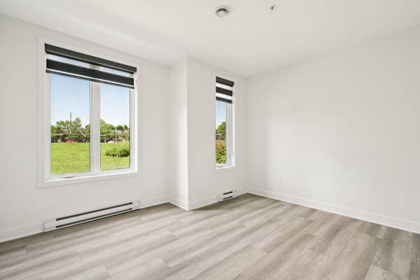 79 Av. Elm #105, Beaconsfield — photo 10