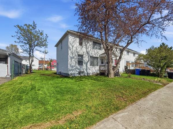 house — 79 Av. Elm, Témiscaming