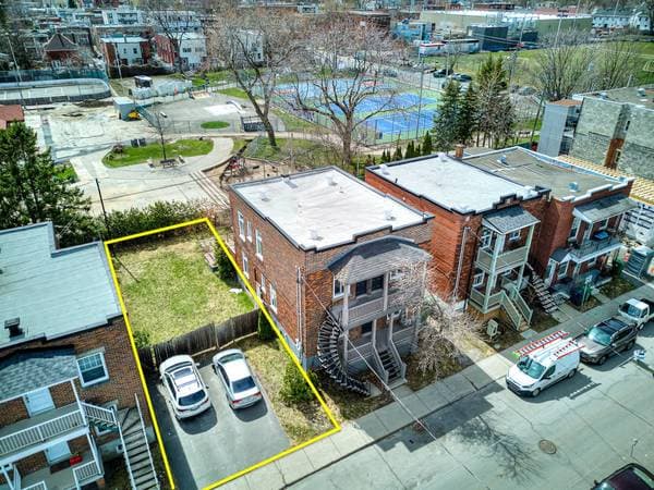 land — Av. Duranceau, Montréal (Lachine)