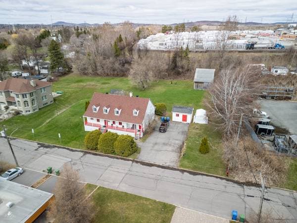 duplex — 1060 -1064 Rue du Calcaire, Québec (les Rivières)