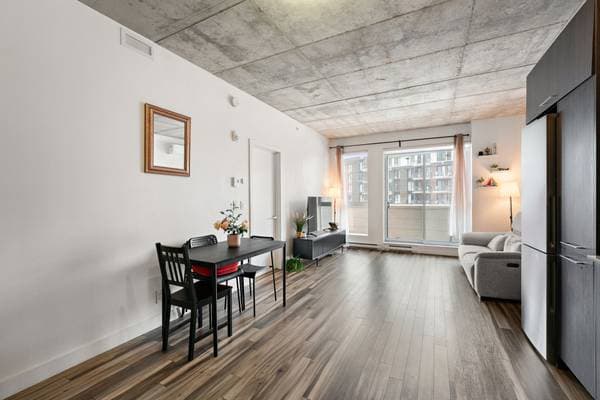 8 Av. Donegani #303, Pointe-Claire — photo 4