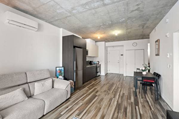 8 Av. Donegani #303, Pointe-Claire — photo 6