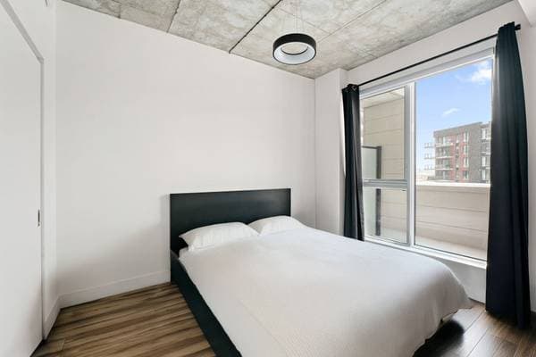 8 Av. Donegani #303, Pointe-Claire — photo 8