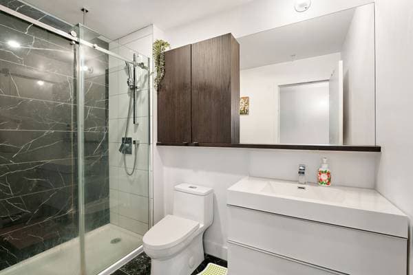 8 Av. Donegani #303, Pointe-Claire — photo 10