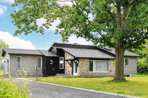 3 Rue Marceau, Notre-Dame-de-L'Île-Perrot — photo 37